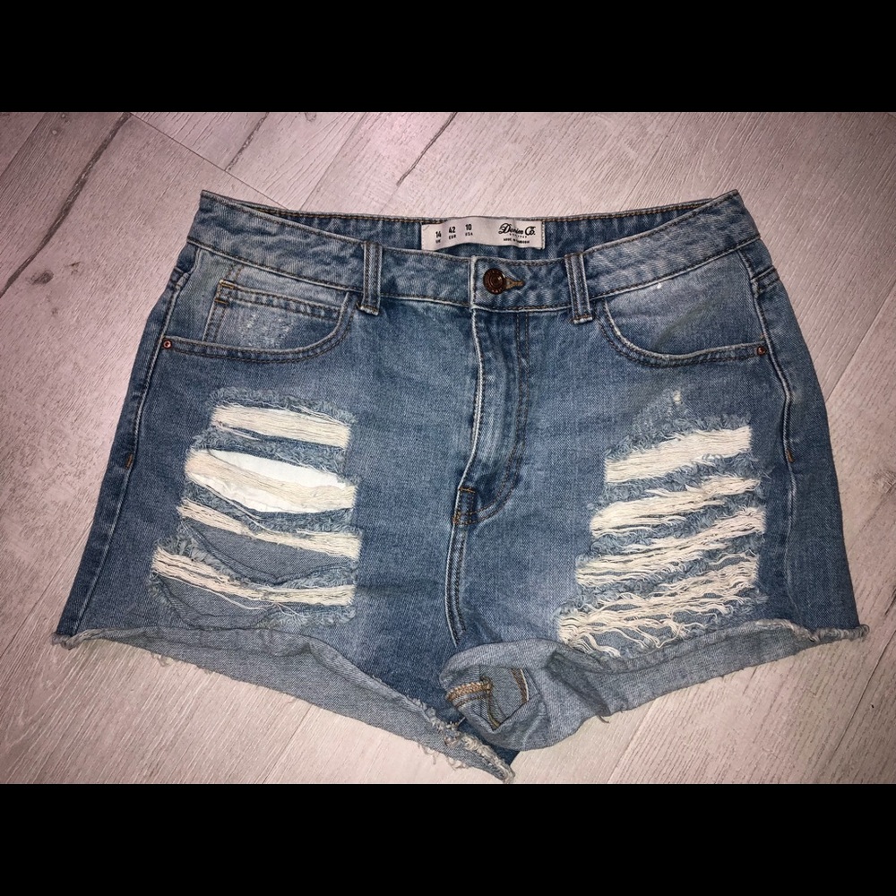 Denim & co. Jean shorts distressed